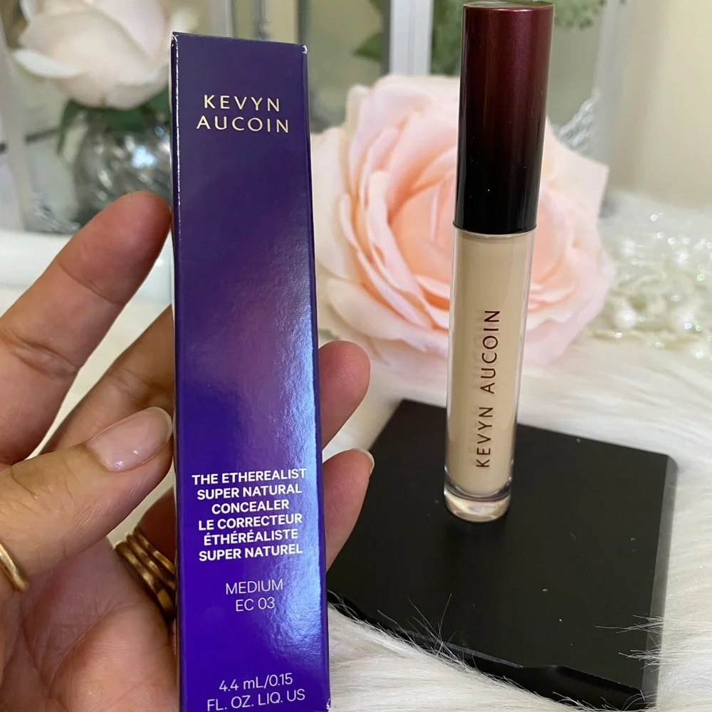Kevyn Aucoin The Etherealist Super Natural Concealer Medium EC 03. Concealer